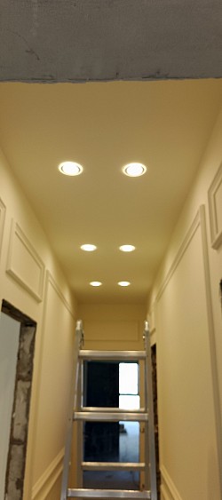 تجهيز وتركيب السبوتات