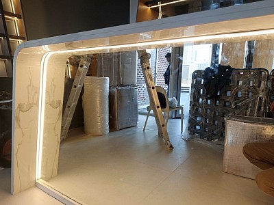 فني كهربائي بروفايل الليد